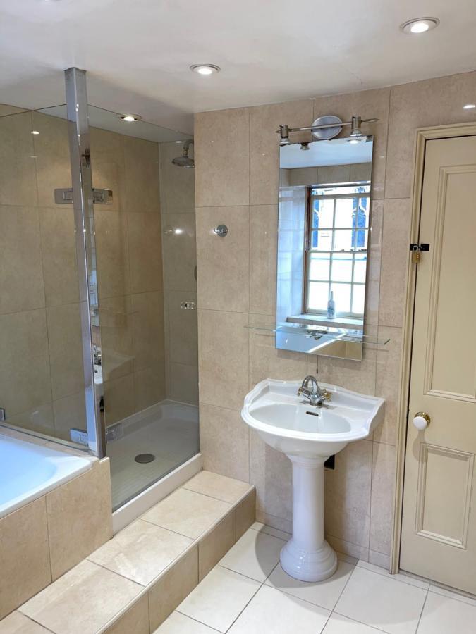 Bury St. Edmunds Crownplace المظهر الخارجي الصورة