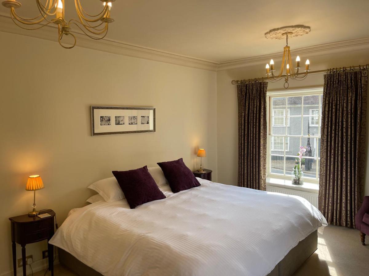 Bury St. Edmunds Crownplace المظهر الخارجي الصورة